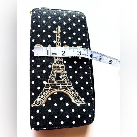 PARIS  Eiffel Tower black Wallet  Credit Cash key card Holder. - Picture 2 of 7